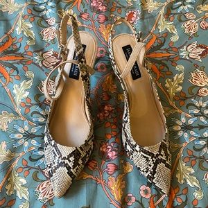 Isaac Mizrahi Patricia sling back leather heel